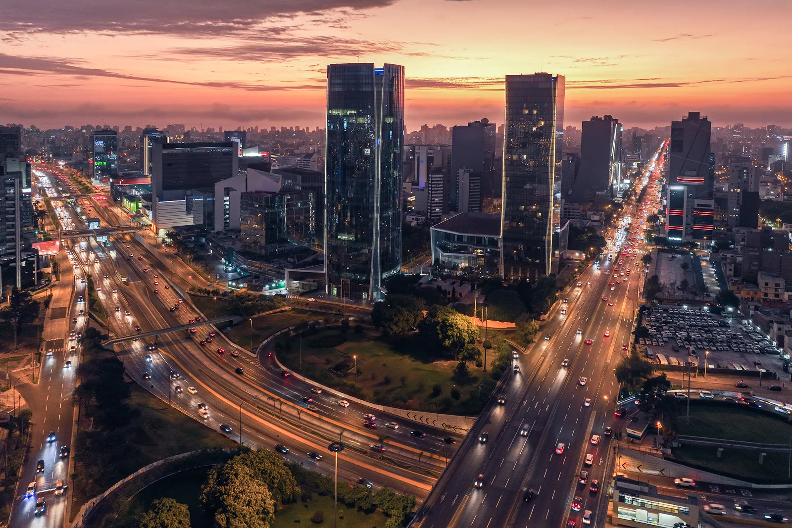 International cityscape for commercial insurance claims