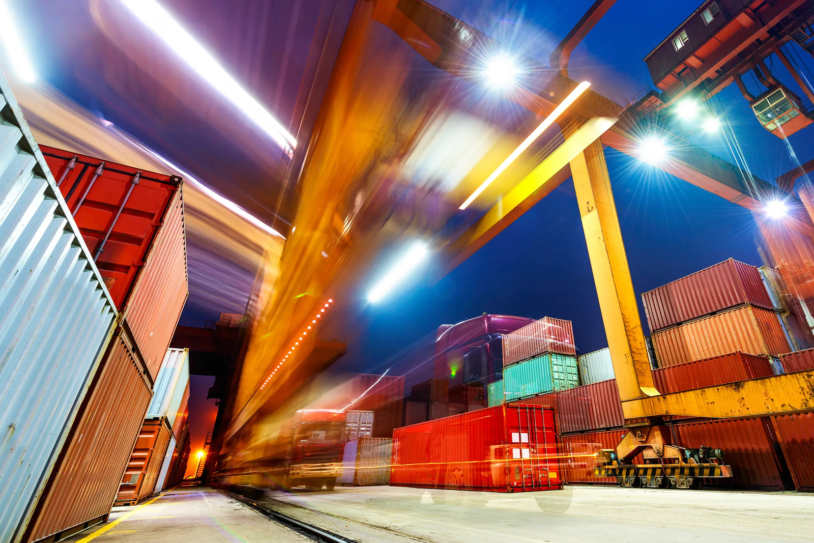 Port shipping containers and dock crane system